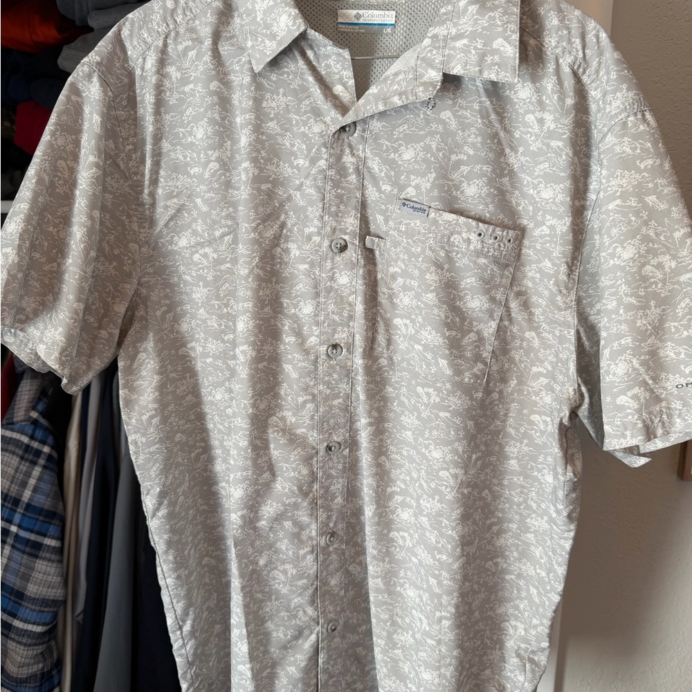 Columbia Men's Gray Patterned Casual Shirt